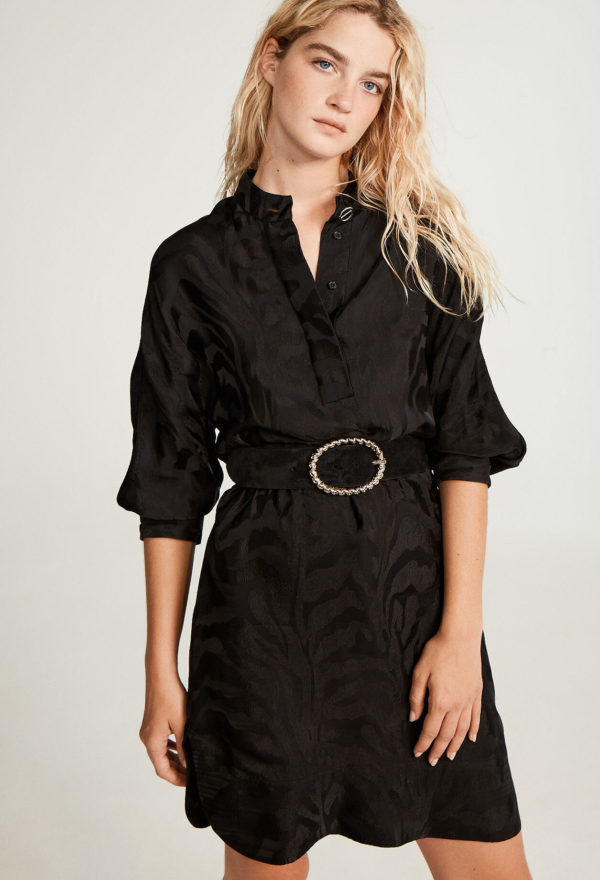 Robe noire satinée Clearance