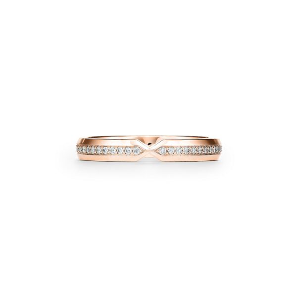 Alliance en V Tiffany Setting en or rose 18 cts avec diamants Style étroit – Size 6 Tiffany & Co.