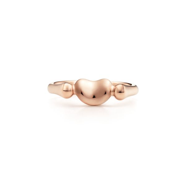Bague Bean design par Elsa Peretti en or rose 18 carats Mini – Size 6 Tiffany & Co.