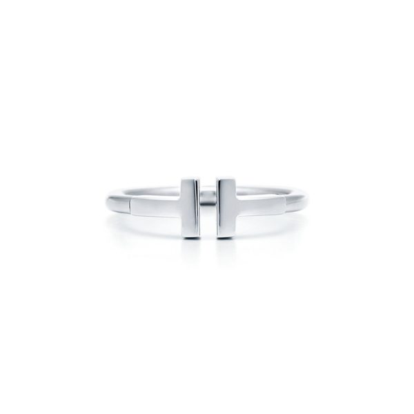 Bague Wire Tiffany T en or blanc 18 carats – Size 10 1/2 Tiffany & Co.