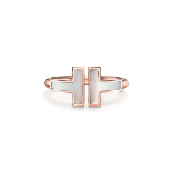 Bague Wire Tiffany T en or rose 18 carats et nacre – Size 4 1/2 Tiffany & Co.