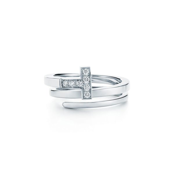Bague Wrap Square Tiffany T en or blanc 18 carats et diamants – Size 6 1/2 Tiffany & Co.
