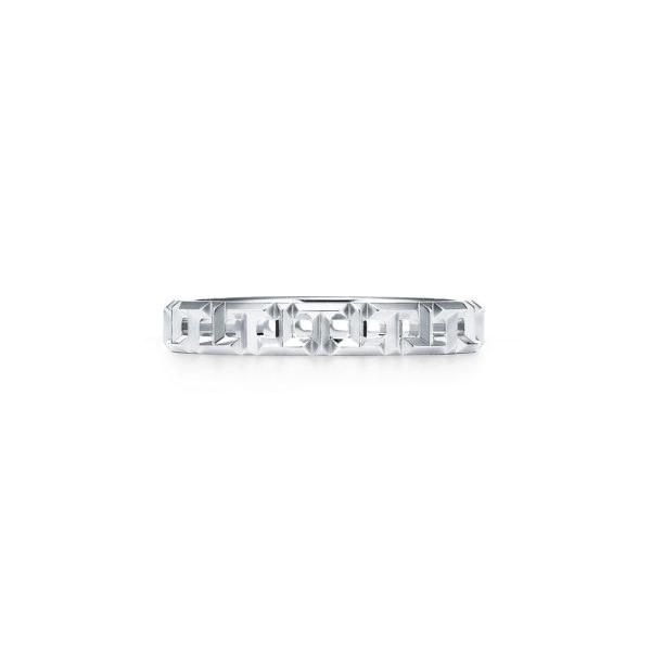 Bague étroite Tiffany T True en or blanc 18 carats Largeur: 3,5 mm – Size 6 Tiffany & Co.