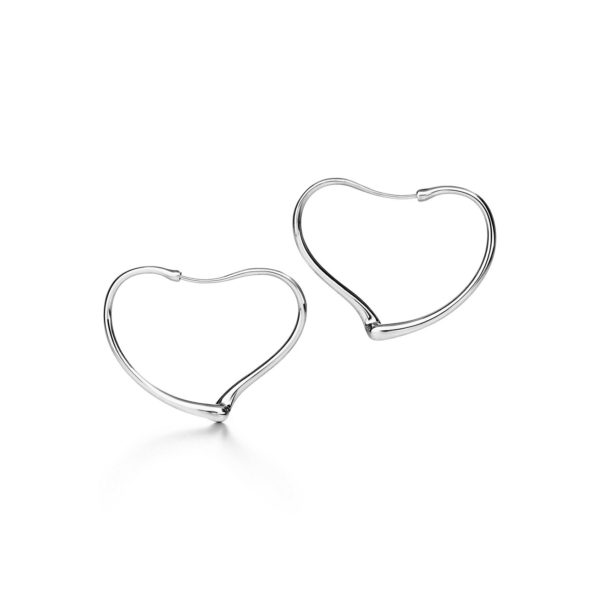 Boucles d’oreilles créoles Open Heart en argent Plusieurs tailles au choix – Size Medium Tiffany & Co.