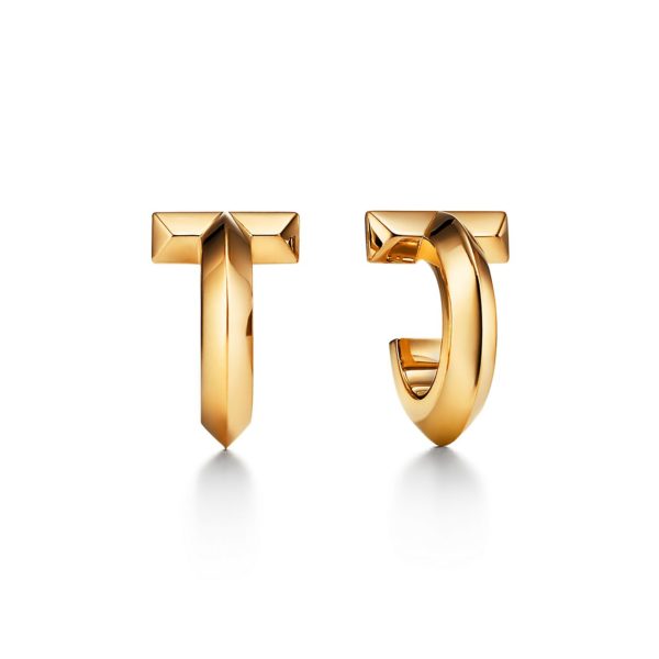Boucles d’oreilles créoles T1 Tiffany T en or jaune 18 carats Tiffany & Co.