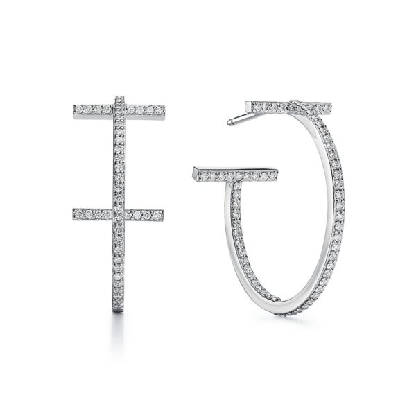 Boucles d’oreilles créoles Tiffany T en or blanc 18 carats et diamants Medium Tiffany & Co.