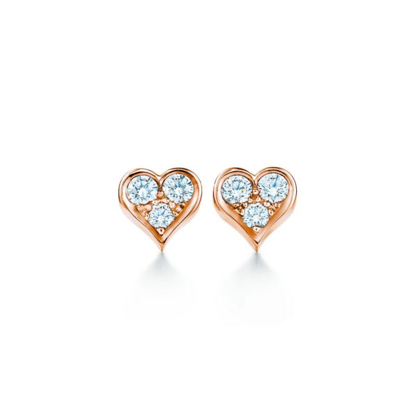 Boucles d’oreilles en or rose 18 carats et diamants, Tiffany Hearts. Tiffany & Co.