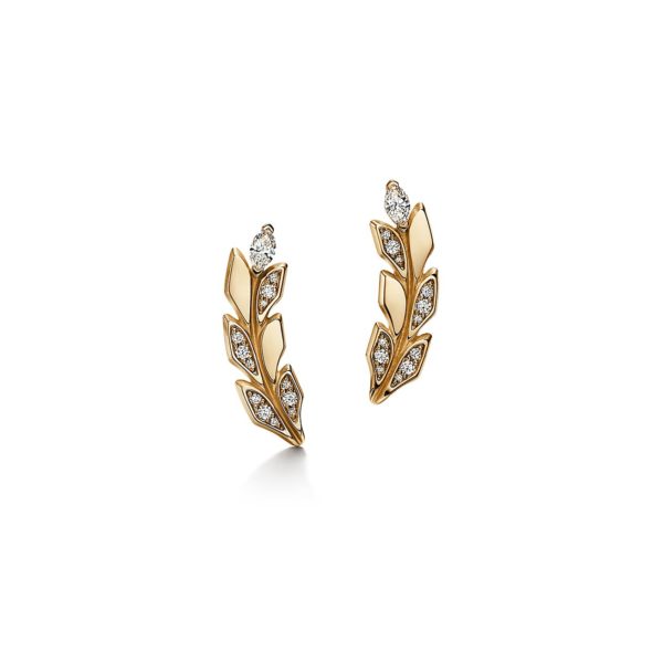 Boucles d’oreilles montantes Tiffany Victoria motif vigne, or jaune et diamants Tiffany & Co.