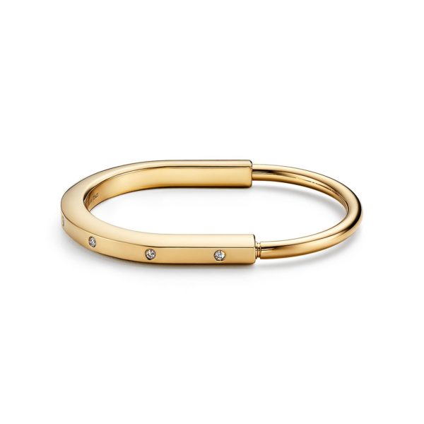 Bracelet jonc Tiffany Lock en or jaune accentué de diamants – Size Extra Large Tiffany & Co.