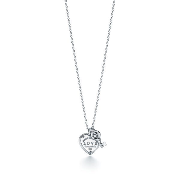 Pendentif Clé Love plaque Caur Return to Tiffany en argent 925 millièmes Tiffany & Co.