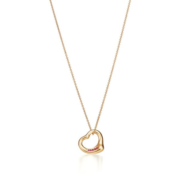 Pendentif Open Heart Elsa Peretti en or jaune 18 carats et rubis 16 mm Tiffany & Co.