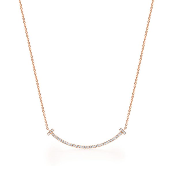 Pendentif Smile Tiffany T en or rose 18 carats et diamants Small Tiffany & Co.