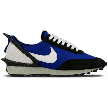 Baskets basses Nike  DAYBREAK UNDERCOVER