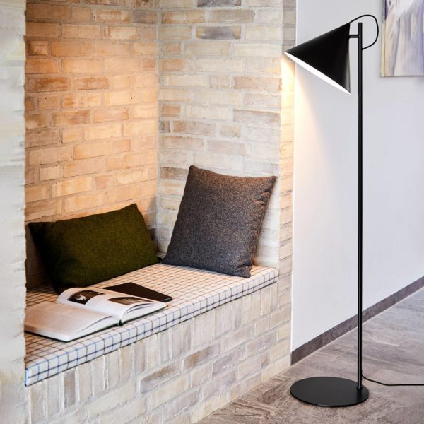 FRANDSEN Benjamin lampadaire noir, commande pied Frandsen
