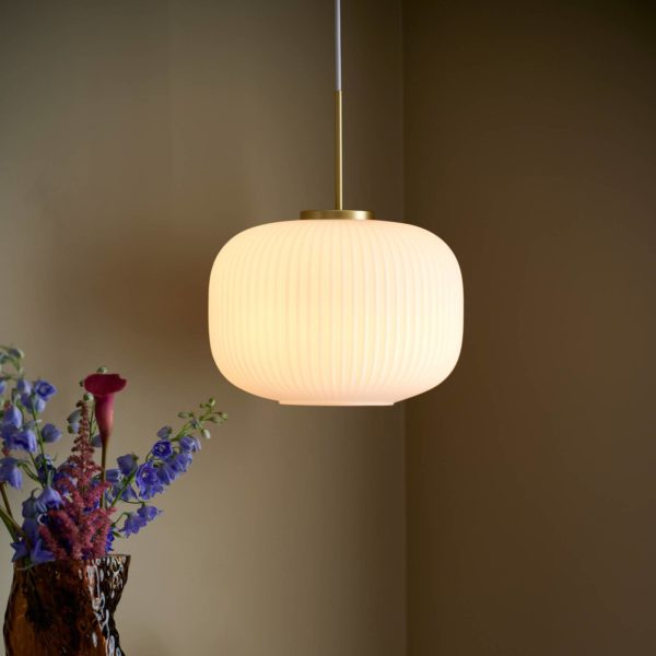 Nordlux Suspension Milford, blanc opale/laiton, Ø 30 cm Nordlux