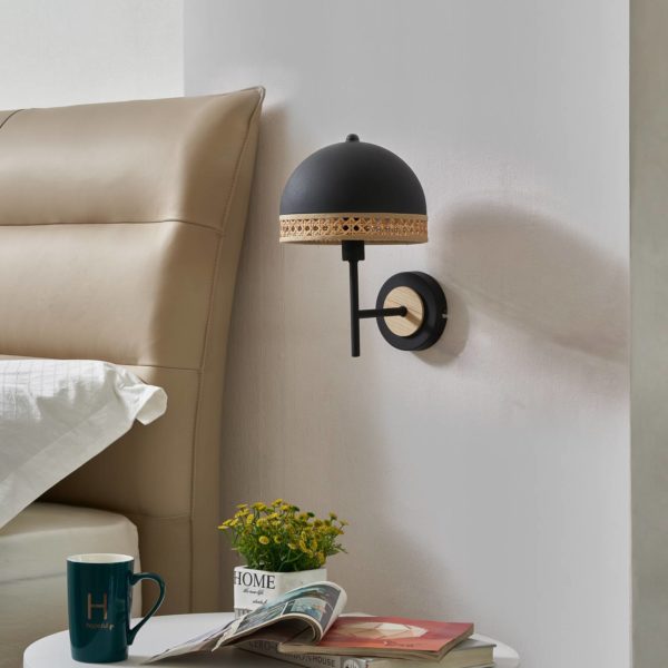 Lindby Lonnaris applique avec rotin, noire LINDBY