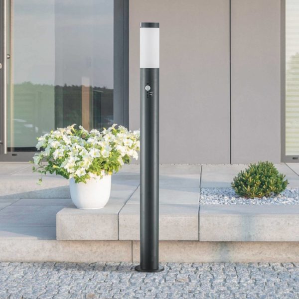 Lindby Statius borne lumineuse fer plastique opale LINDBY