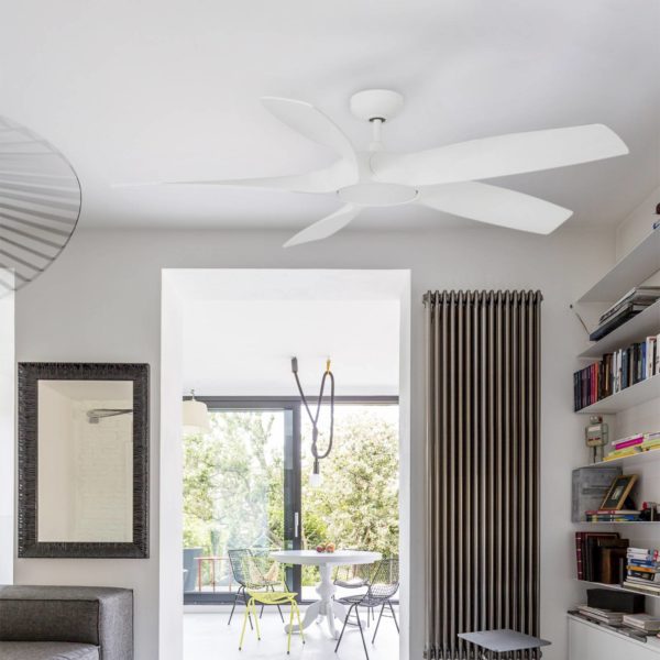 FARO BARCELONA Ventilateur plafond Cocos L à lampe LED, DC, blanc FARO BARCELONA