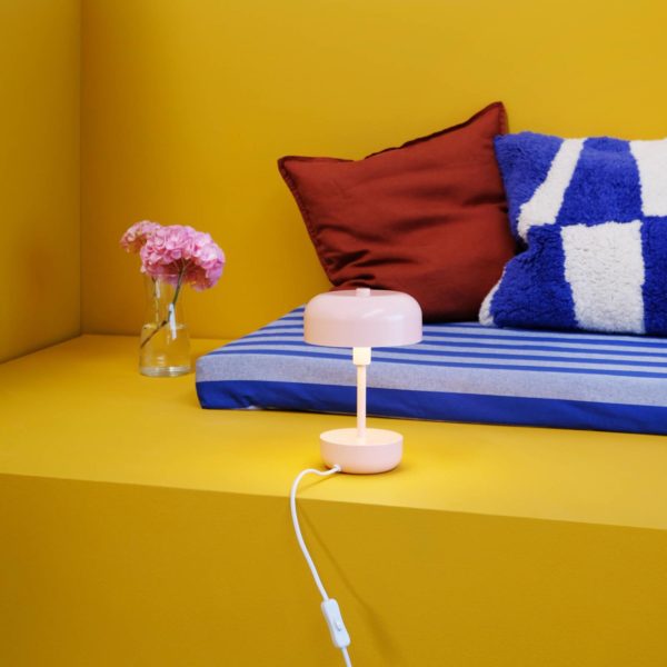Dyberg Larsen Haipot lampe à poser, IP20, rose Dyberg Larsen
