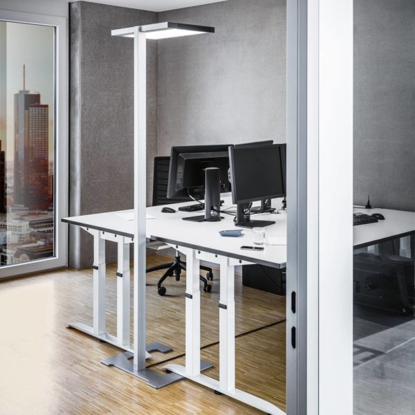 Luctra Vitawork lampadaire bureau LED 17 000lm PIR Luctra