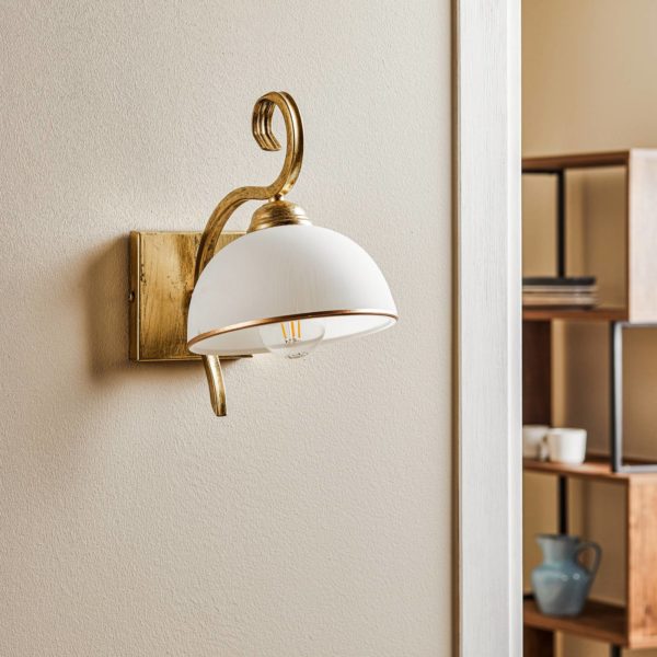 EMIBIG LIGHTING Applique Wivara K1 au design classique, dorée EMIBIG LIGHTING
