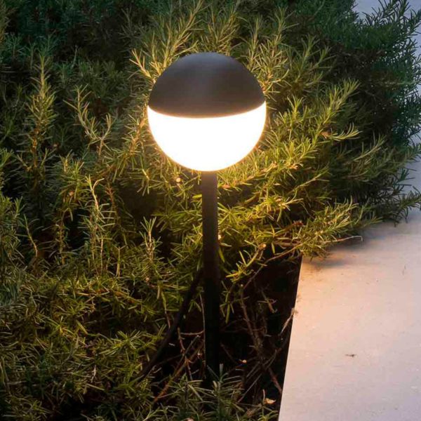 FARO BARCELONA Borne lumineuse LED Piccola avec piquet en noir FARO BARCELONA