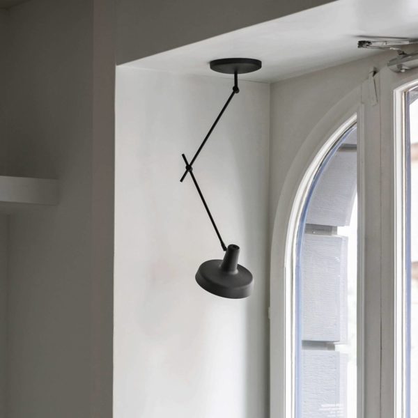 GRUPA Arigato Plafond à 1 lampe 70cm Ø23cm noir GRUPA