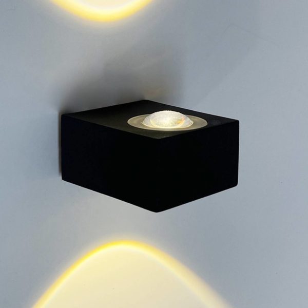 FISCHER & HONSEL Applique d’extérieur LED Helsinki, noire FISCHER & HONSEL