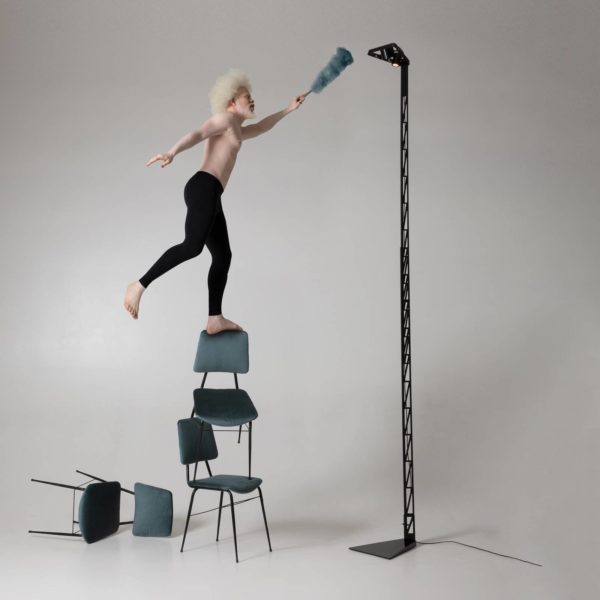 Karman Fireman lampadaire LED 3 000 K Karman