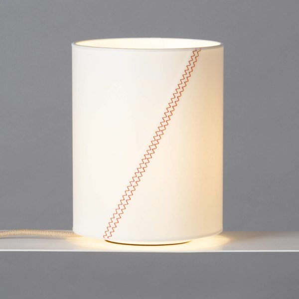 lumbono Lampe à poser Bateau N°17 voile blanc/rouge lumbono