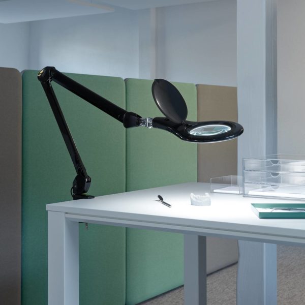 Lampe à pince et loupe LED MAULmakro, noire Maul