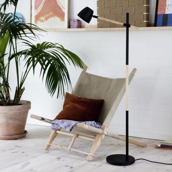 Nordlux Lampadaire Theo en bois de frêne Nordlux