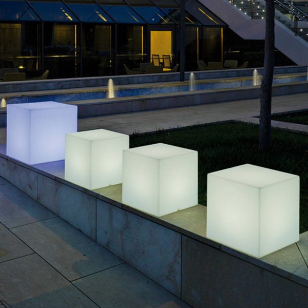 Newgarden lampe solaire Cuby cube, hauteur 20 cm Newgarden