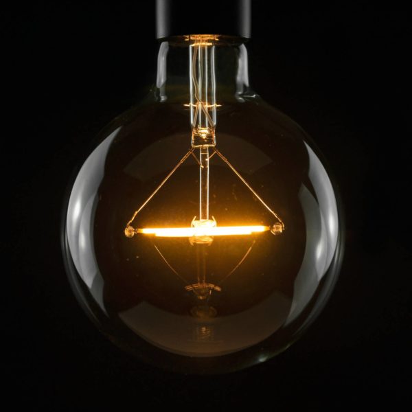 Ampoule globe LED SEGULA E27 3W 2.200K à intensité variable claire Segula