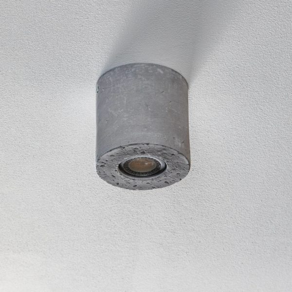 SOLLUX LIGHTING Plafonnier Ara en forme de cylindre en béton Ø 10cm SOLLUX LIGHTING