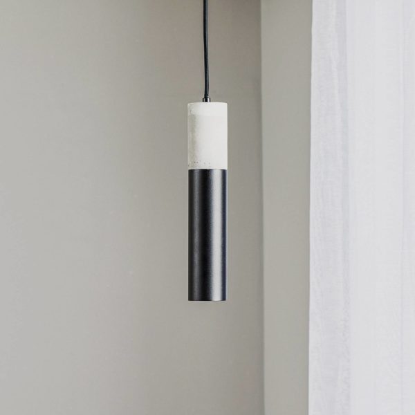 SOLLUX LIGHTING Suspension Tube, béton, noire, à une lampe SOLLUX LIGHTING