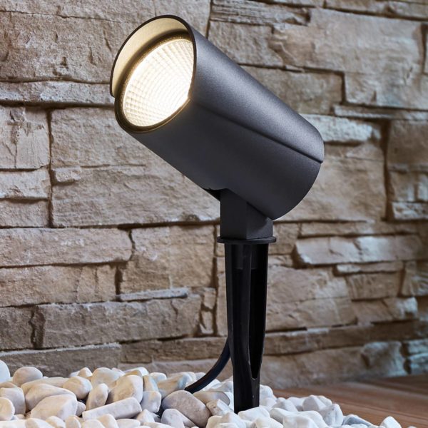 Lucande Projecteur d’extérieur LED Anton avec piquet LUCANDE