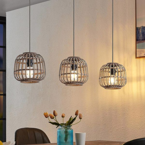 Lindby Bominio suspension en rotin, à trois lampes LINDBY