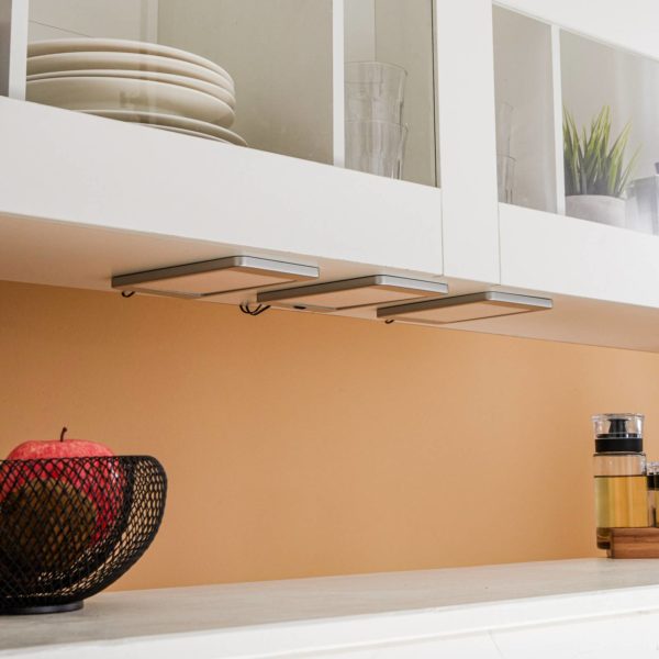 Lindby Svela lampe sous meuble LED