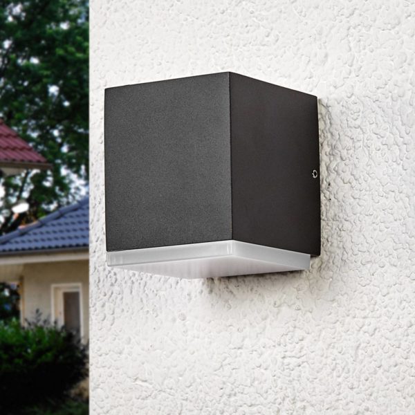 Lucande Applique murale LED Sarah diff. plastique, ext. LUCANDE