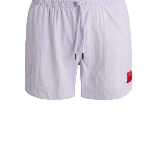Short de bain entièrement doublé avec étiquette logotée rouge – Hugo Boss