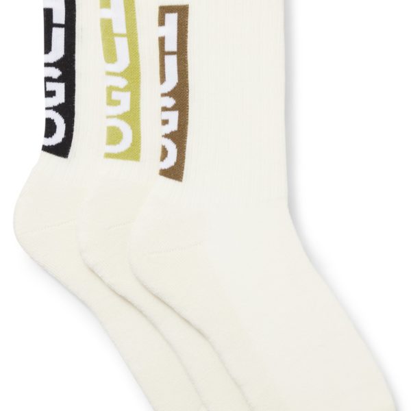 Lot de trois paires de chaussettes à logos verticaux – Hugo Boss