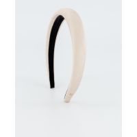 ALEXANDRA IN BEIGE – Alexandre de Paris